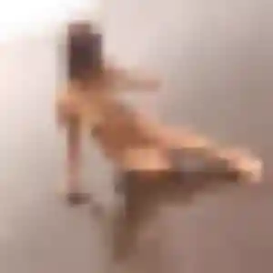 Photo privée de Omotola, 24 ans à Hauteroche - rencontre sans lendemain