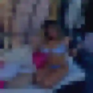 Charmante Maëva, 28 ans à Hennebont - voir sa photo