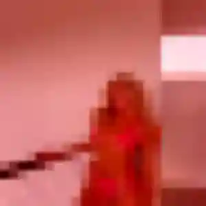 Laura de Illies, 23 ans - plan cul discret