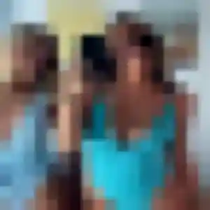 Xénia, 27 ans, connectée à Istres pour une rencontre coquine