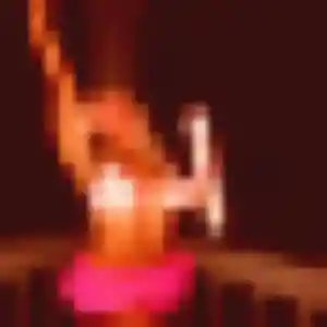 Photo exclusive de Hélène, 28 ans à Izernore - plan discret