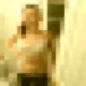 Rebecca, fille de 26 ans propose plan cul à La Chapelle-de-Surieu