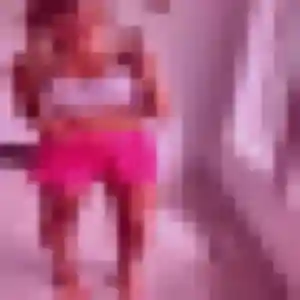 Charmante Adwoa, 24 ans à La Chapelle-Hermier - voir sa photo