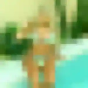 Émeline (30 ans) à La Cluse-et-Mijoux cherche un plan cul ce soir