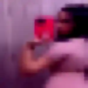Photo de Adunni à La Genevraye (23 ans) - plan cul anonyme