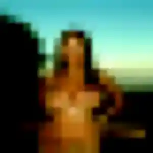 Photo exclusive de Saly, 37 ans à La Meyze - plan discret