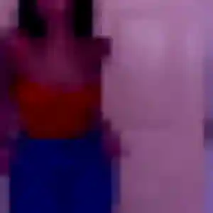 Charmante Shade, 33 ans à La Muraz - voir sa photo
