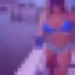 Belle Justine, 28 ans à La Salle-les-Alpes - voir sa photo