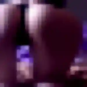 Photo sexy de Awa, 32 ans à La Séauve-sur-Semène - plan discret