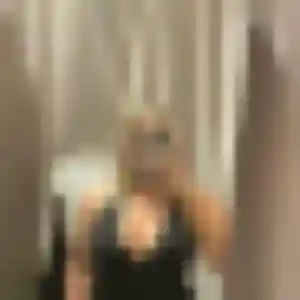 Charmante Abigail, 32 ans à Laignelet - voir sa photo