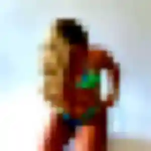 Belle Karima, 36 ans à Lamothe-Montravel - voir sa photo