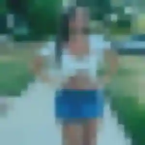 Amara, femme de 22 ans propose plan cul à Langrolay-sur-Rance