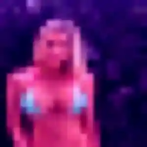 Tatiana (36 ans) à Lanmeur propose un plan cul ce soir