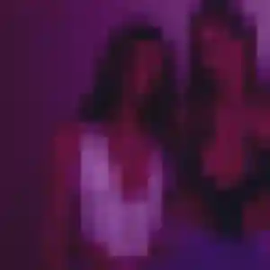 Rejoins Oluchi, 28 ans à Laragne-Montéglin en privé