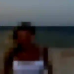 Kelly (23 ans) à Larche propose une rencontre ce soir
