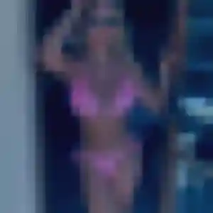 Éléonore, 35 ans, connectée à Le Chambon-sur-Lignon pour un plan cul