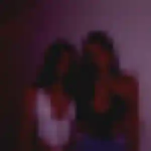 Oluchi, 35 ans, connectée à Le Cloître-Saint-Thégonnec pour une rencontre coquine