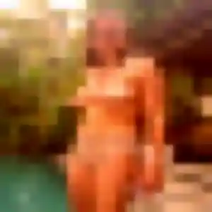 Photo de Isis à Le Vauclin (33 ans) - plan cul sans inscription
