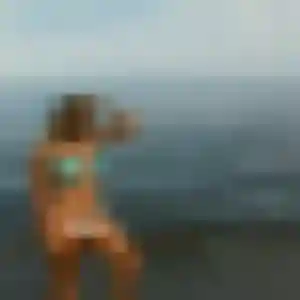 Sexy Adeline, 24 ans à Le Vésinet - la contacter