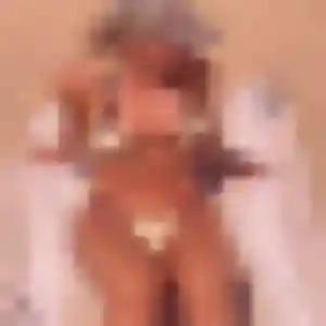 Sylvie, femme de 27 ans cherche plan cul à Lens-Lestang