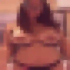 Diane, femme de 23 ans veut plan cul à Léran
