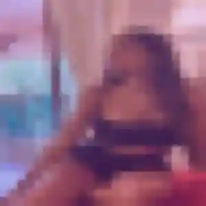 Monique, 37 ans, connectée à Les Sorinières pour un plan cul