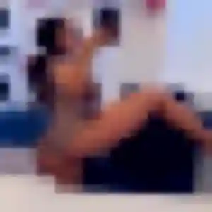 Photo de Ayélé à Lestelle-Bétharram (33 ans) - plan cul discret