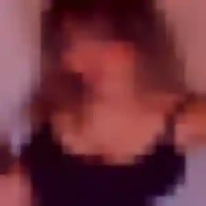Ursule, 33 ans, en ligne à Locoal-Mendon pour une rencontre coquine