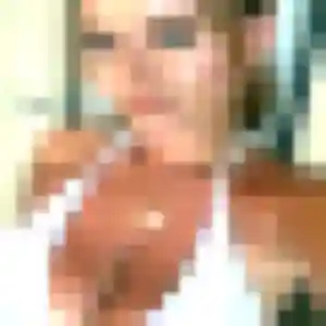 Photo exclusive de Isatou, 45 ans à Locquénolé - plan discret