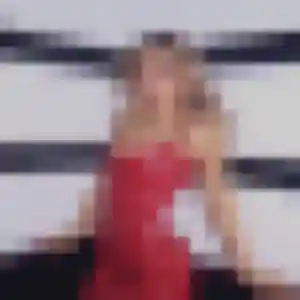 Photo sexy de Gnilane, 30 ans à Lombron - plan discret