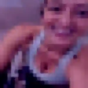 Amandine, 44 ans, connectée à Luchy pour une rencontre coquine