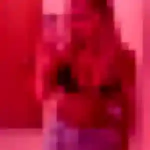 Roxane, 27 ans, en ligne à Lunan pour une rencontre coquine