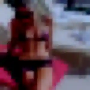 Esi, 28 ans, dispo pour plan cul à Marcilly-en-Villette