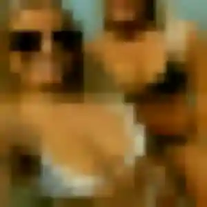 Rejoins Francine, 26 ans à Mazet-Saint-Voy gratuitement