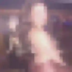 Perrine, femme de 27 ans propose plan cul à Meyrargues