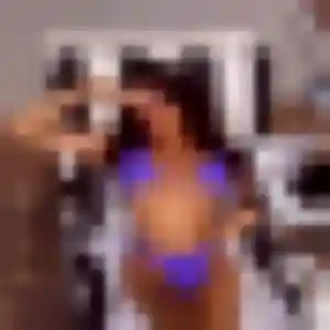 Faustine, 40 ans, en ligne à Meyras pour une rencontre coquine