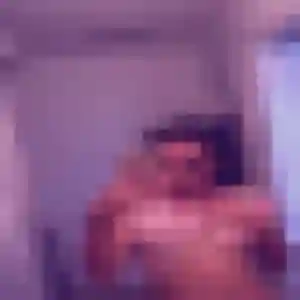 Laura, femme de 22 ans propose plan cul à Mirebeau-sur-Bèze