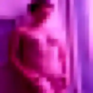 Latifa, 33 ans, connectée à Mirmande pour une rencontre coquine