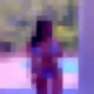 Khady (36 ans) à Moncontour propose un plan cul ce soir