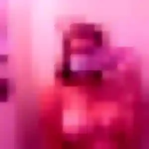 Dado, 22 ans, connectée à Montblanc pour une rencontre coquine