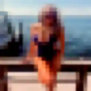 Photo sexy de Lina, 22 ans à Montceau-les-Mines - plan discret