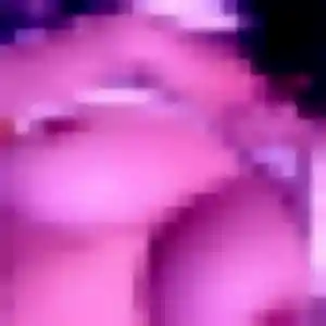 Éva, 24 ans, connectée à Montérolier pour une rencontre coquine