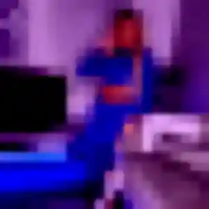plan cul à Montigné-le-Brillant : photo de Touty, 44 ans - accès libre
