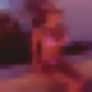 Contacte Aurore, 27 ans à Montréal-la-Cluse en privé