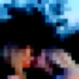 Ténin, 23 ans, connectée à Neschers pour une rencontre coquine
