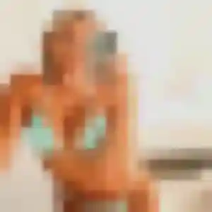 Brigitte, 31 ans, en ligne à Neufgrange pour une rencontre coquine