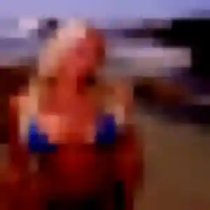 Suzanne, 33 ans, disponible à Neuvéglise-sur-Truyère pour une rencontre coquine