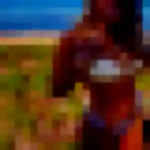 Nadia, 33 ans, en ligne à Neuvy pour une rencontre coquine