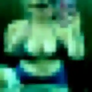 Yolande, 24 ans, en ligne à Onnion pour une rencontre coquine