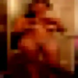 Aida, femme de 37 ans veut plan cul à Orbec